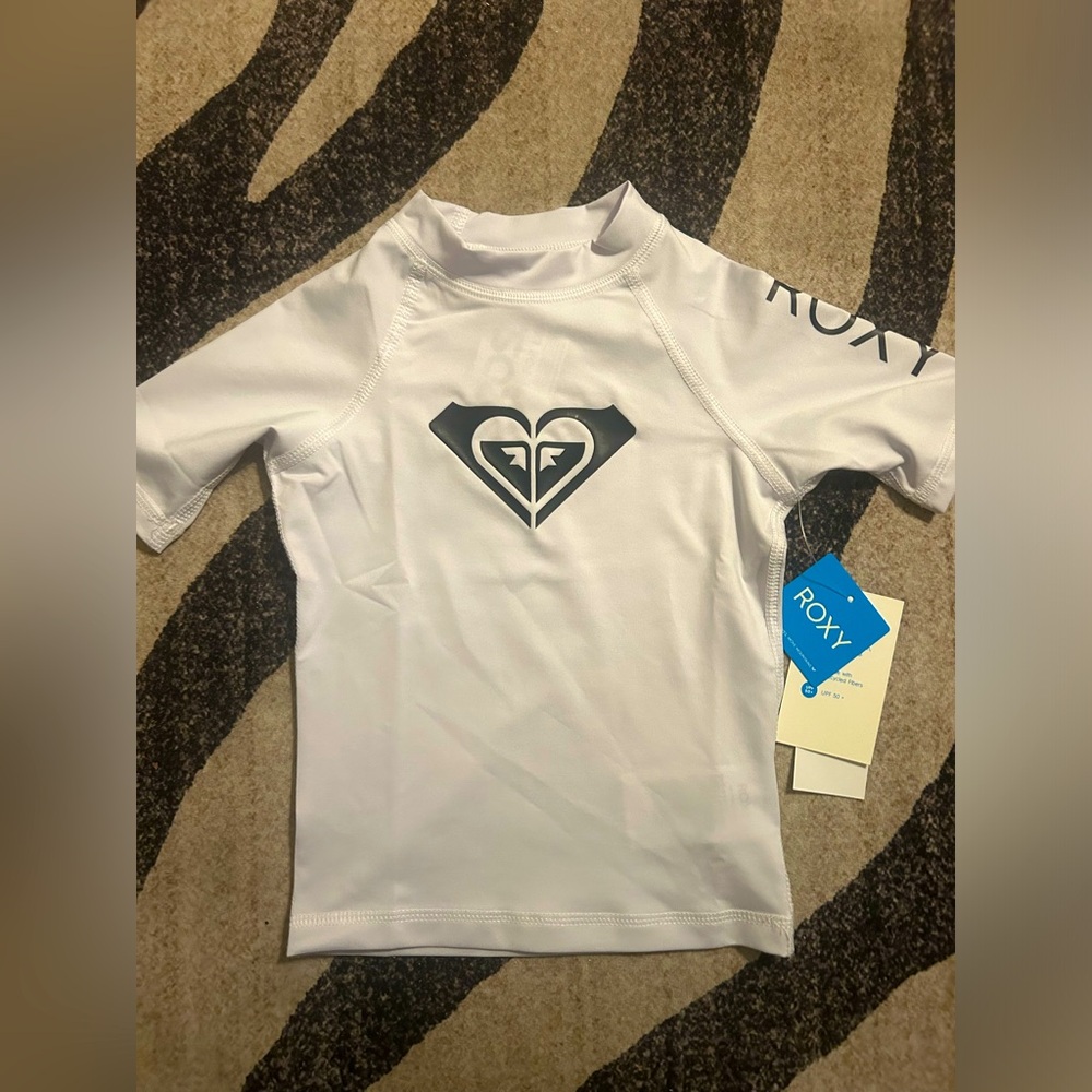 Roxy toddler girls size 2 UPF 50 white rash guard